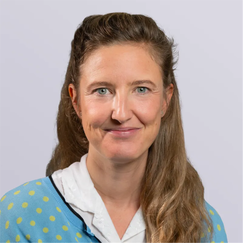 Isabel Contreras Isabel Contreras